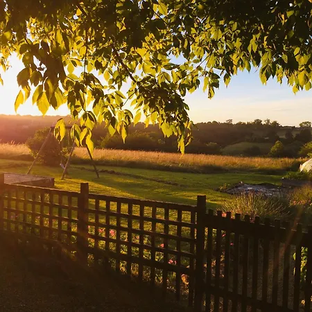 Private Pool With Stunning Views Of The Chateau!! Old Barn Feriehus Rouffignac Saint-Cernin