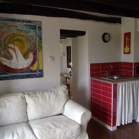 Private Pool With Stunning Views Of The Chateau!! Old Barn Feriehus Rouffignac Saint-Cernin